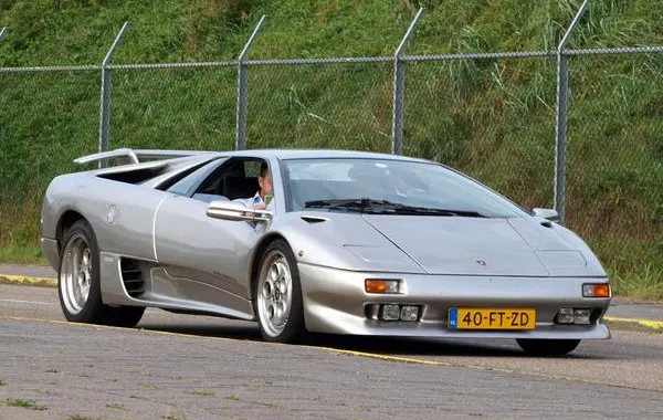 Lamborghini Diablo-5