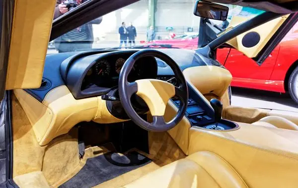Lamborghini Diablo-1