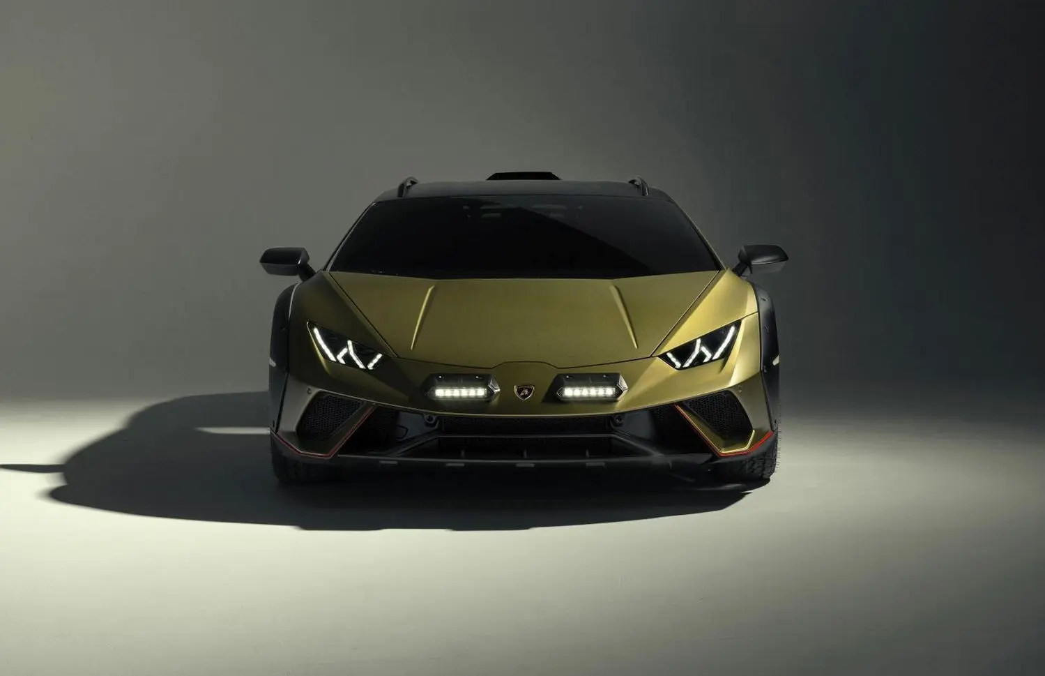 Lamborghini Huracan Sterrato (facelift 2023)-1
