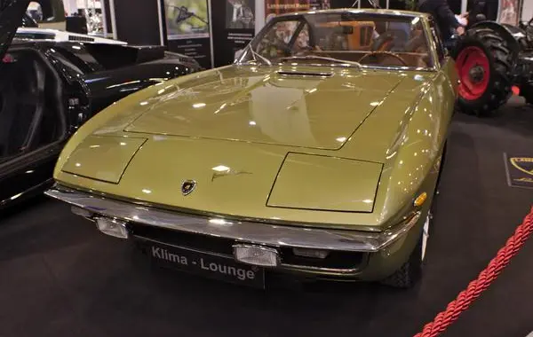 Lamborghini Islero-0