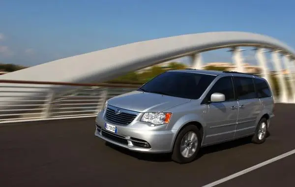 Lancia Voyager