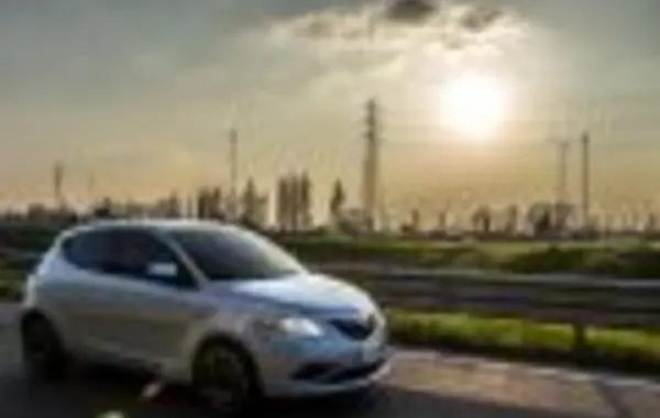 Lancia Ypsilon (846, facelift 2015)-4