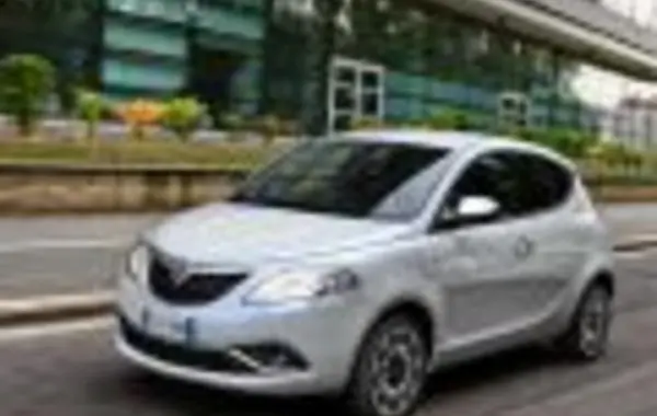 Lancia Ypsilon (846, facelift 2015)-2