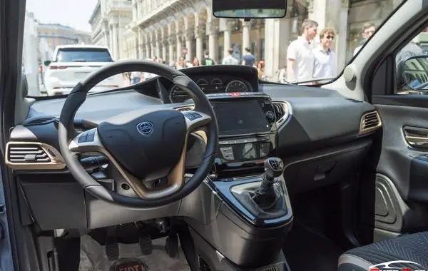 Lancia Ypsilon (846, facelift 2021)-8