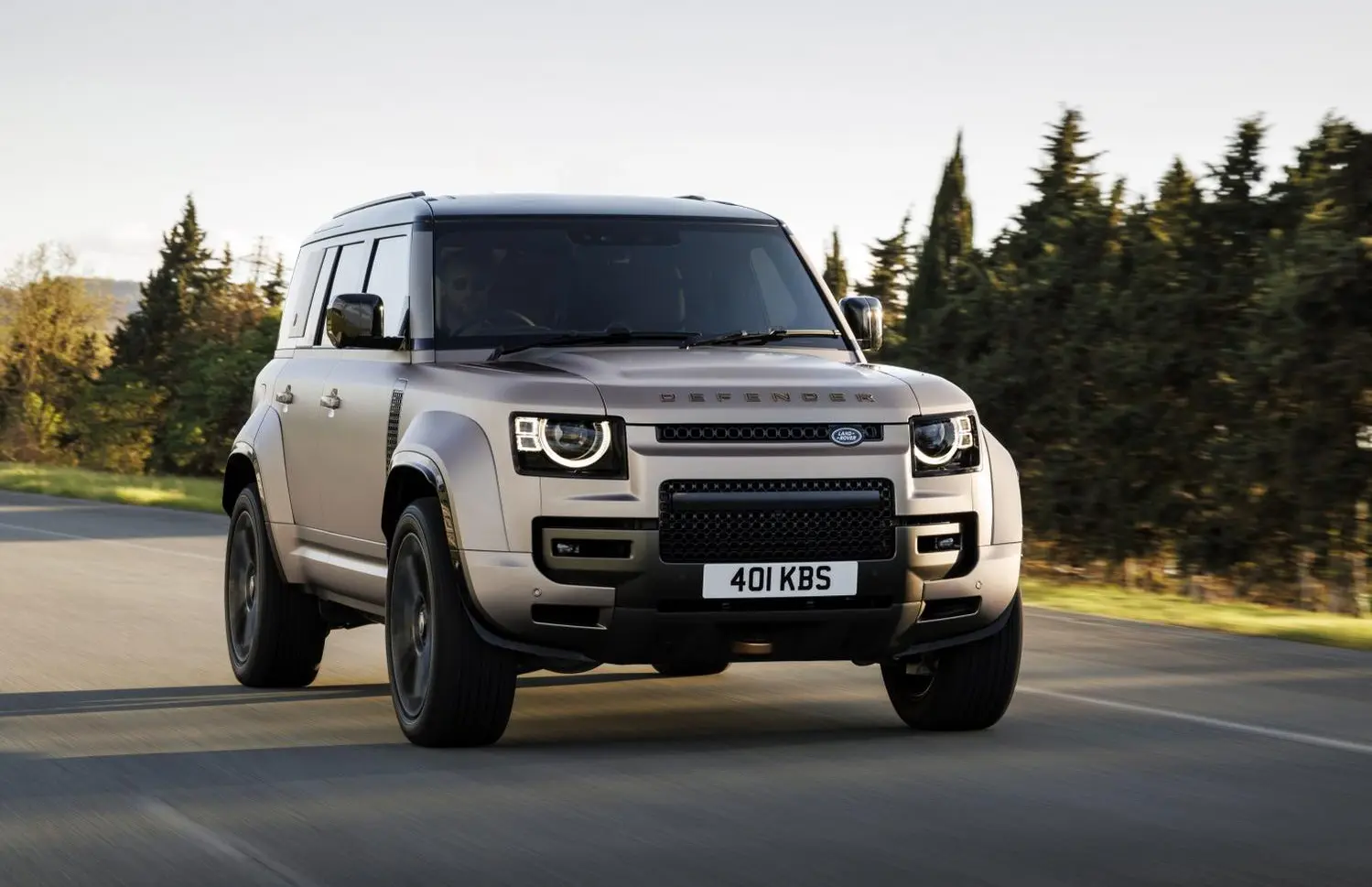 Land Rover Defender 110 (L663)-1