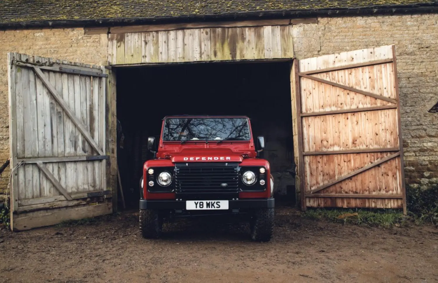 Land Rover Defender 90 Works V8-4