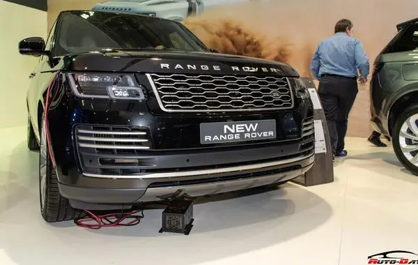 Land Rover Range Rover IV (facelift 2017)-7