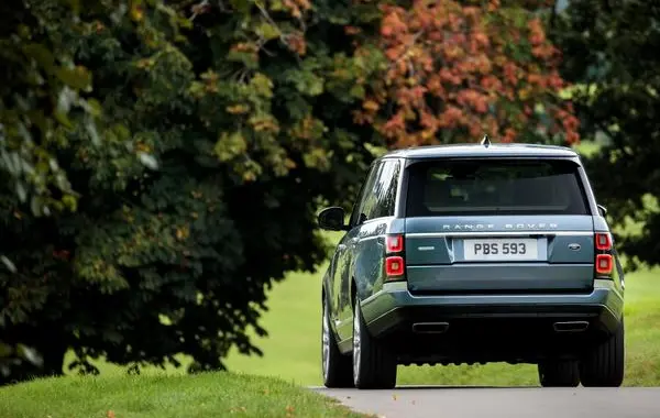 Land Rover Range Rover IV (facelift 2017)-0