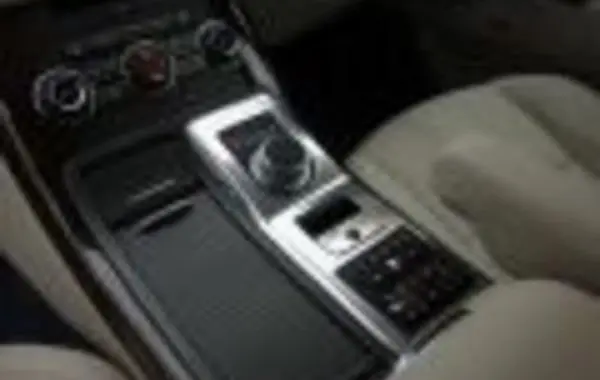 Land Rover Range Rover Sport I (facelift 2009)-3