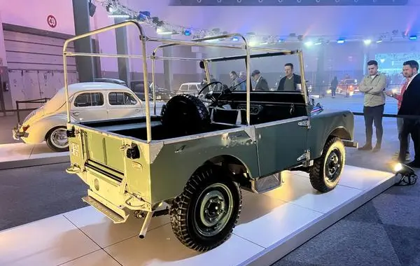 Land Rover Series I-2