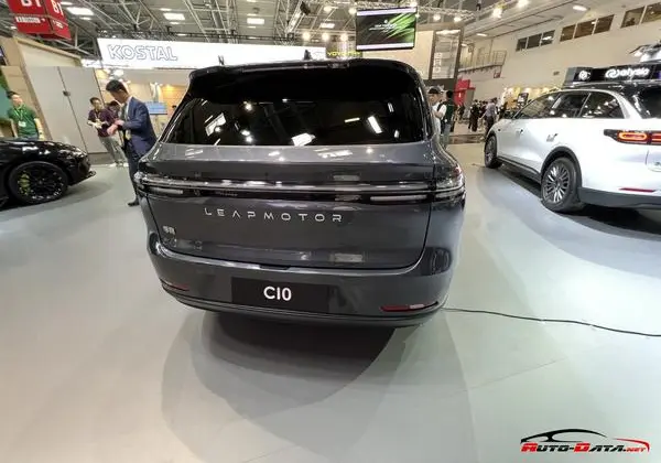 Leapmotor C10-8