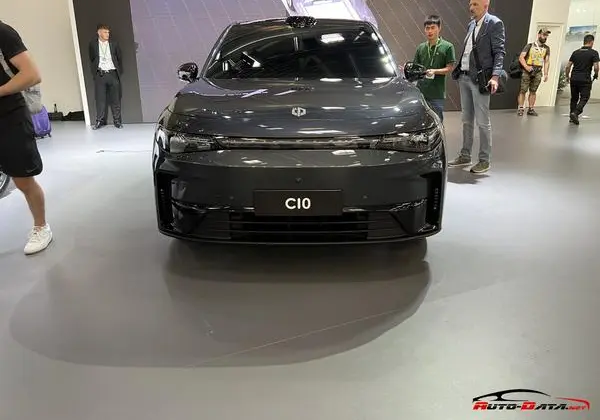 Leapmotor C10-11