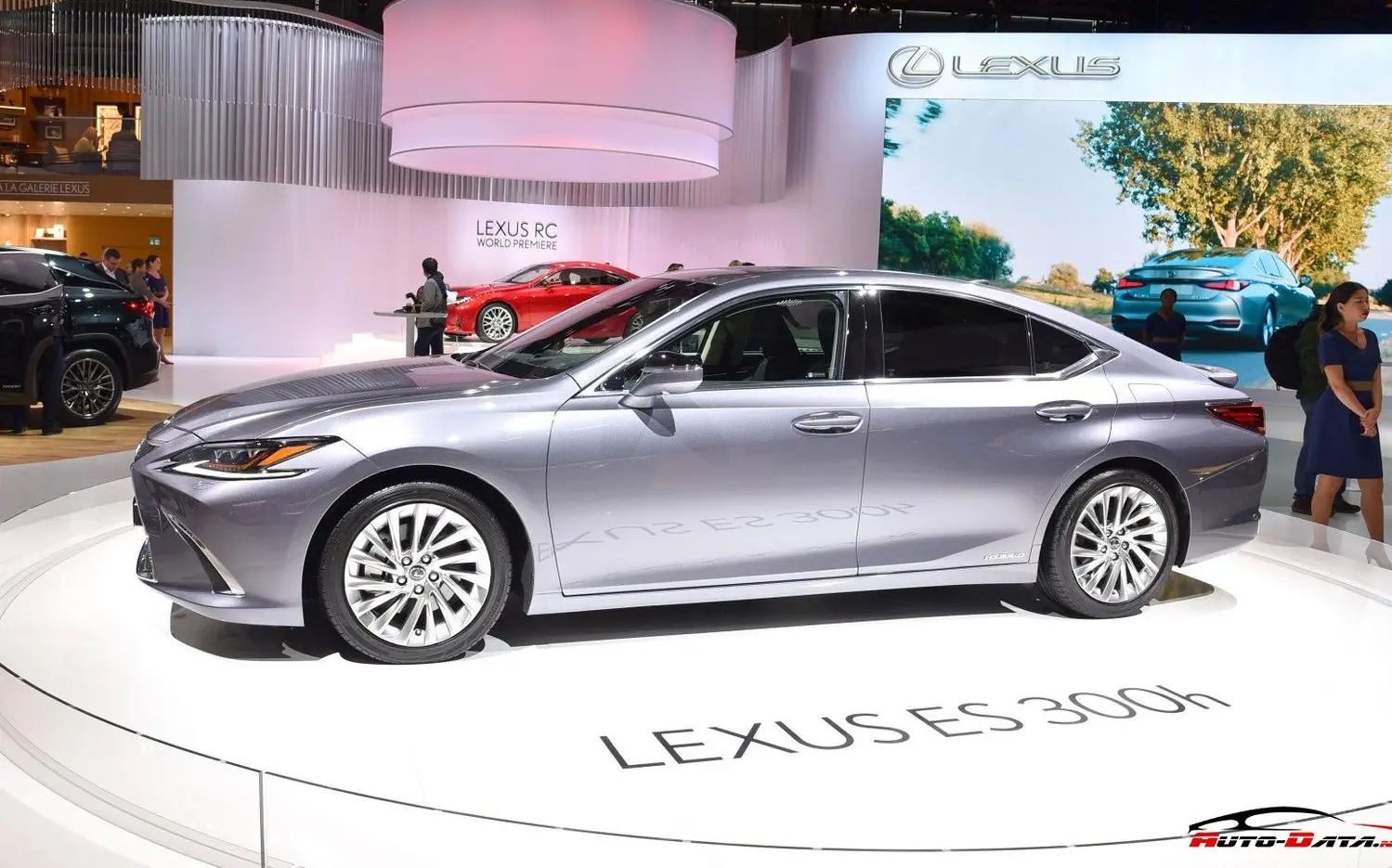 Lexus ES VII (XZ10)-8