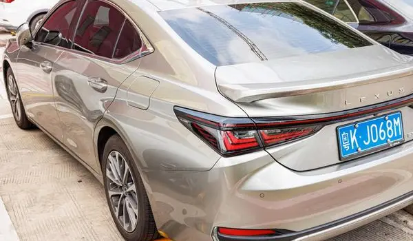 Lexus ES VII (XZ10, facelift 2024)-0