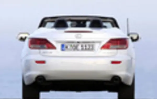 Lexus IS-Coupe-Convertible-8