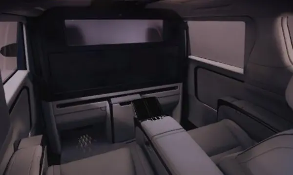 Lexus LM II-7