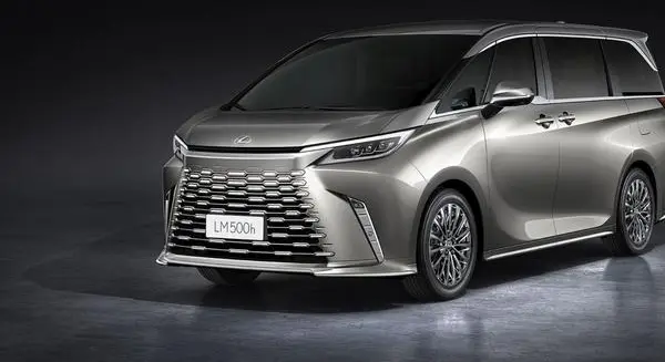 Lexus LM II-3