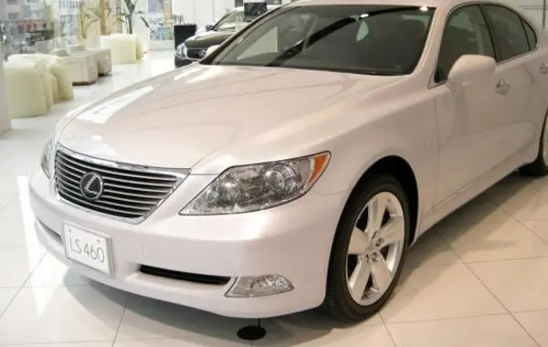 Lexus LS IV
