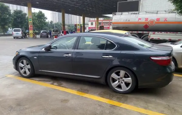 Lexus LS IV Long-5
