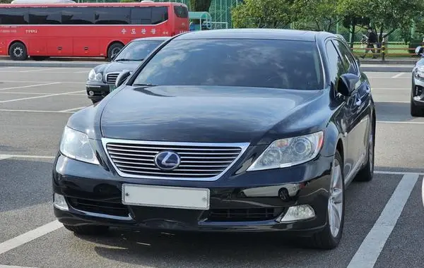 Lexus LS IV Long-7