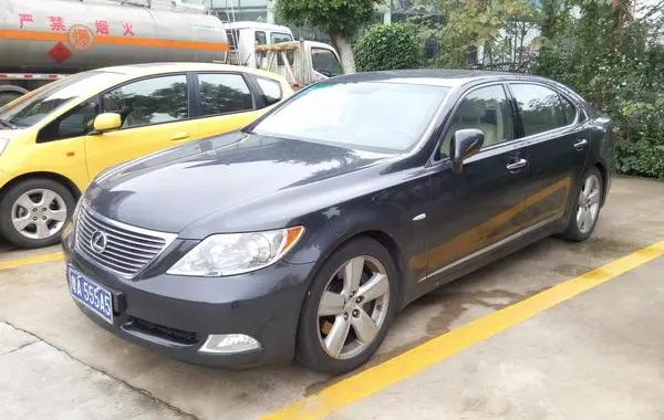 Lexus LS IV Long-3