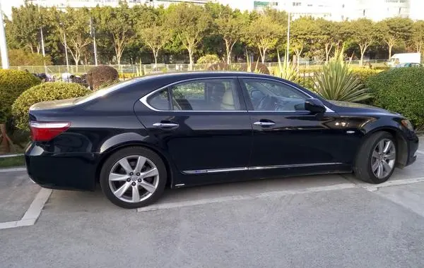 Lexus LS IV Long-1