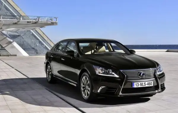 Lexus LS IV Long (facelift 2012)