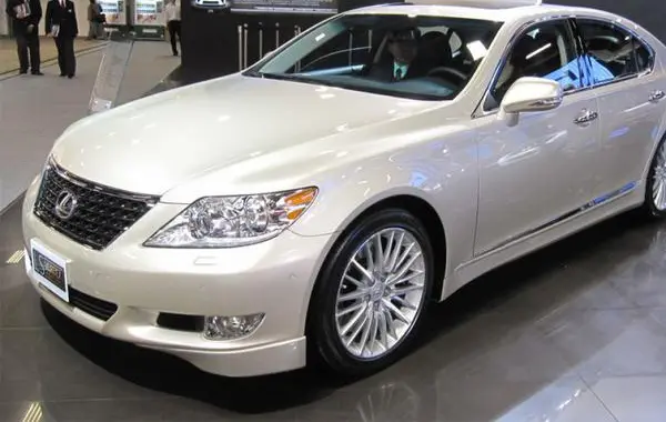 Lexus LS IV (facelift 2009)-1