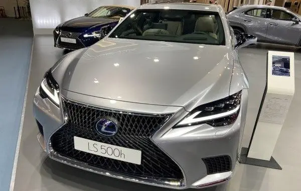 Lexus LS V (facelift 2020)