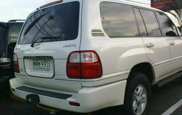Lexus LX II-2