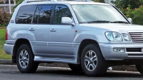 Lexus LX II (facelift 2005)