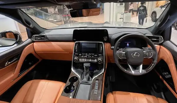 Lexus LX IV (J300)-16