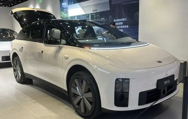 Li i6