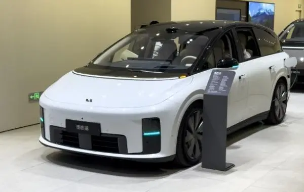 Li i8