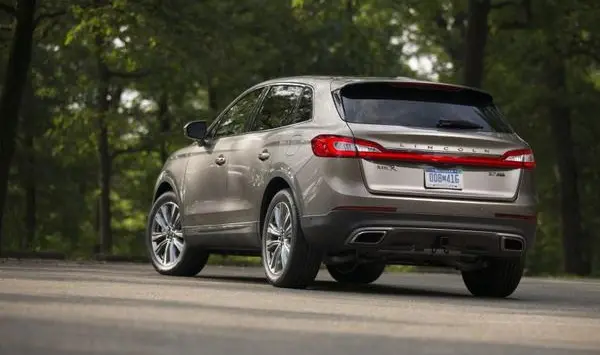 Lincoln MKX II-2