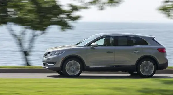 Lincoln MKX II-5