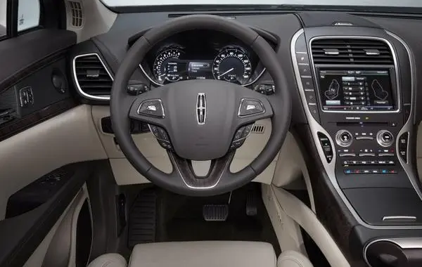 Lincoln MKX II-6