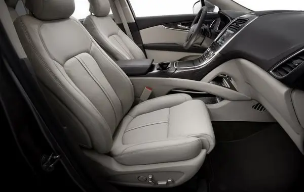 Lincoln MKX II-7