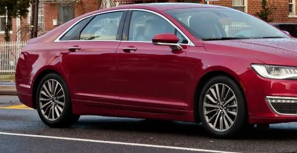 Lincoln MKZ II (facelift 2017)-3