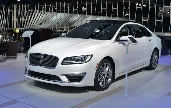 Lincoln MKZ II (facelift 2017)