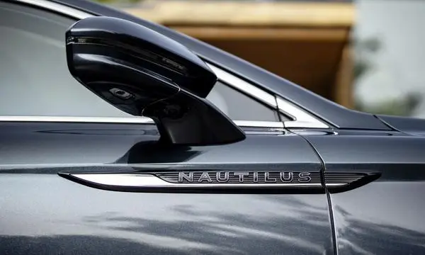 Lincoln Nautilus I (facelift 2020)-5