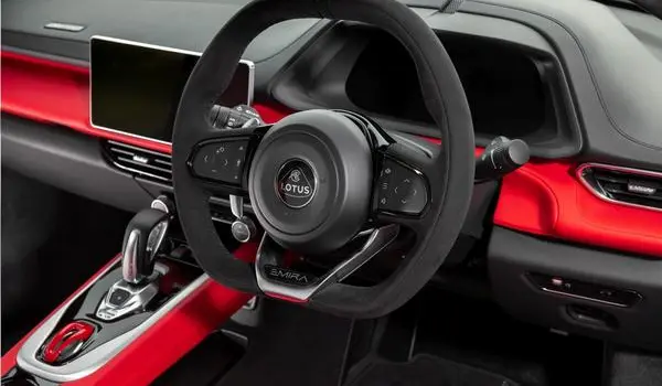 Lotus Emira-17