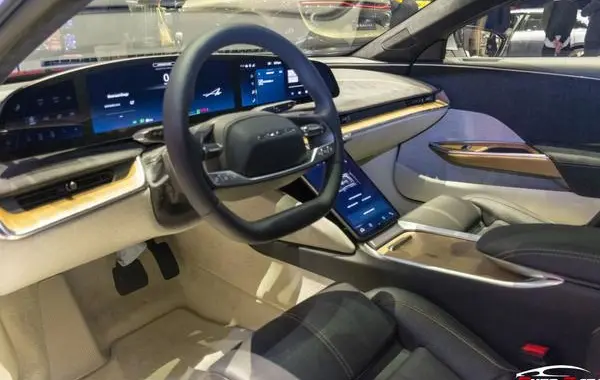 Lucid Air-4