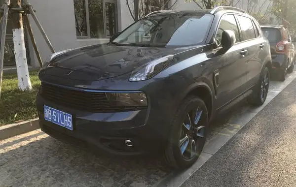 Lynk & Co 01-5