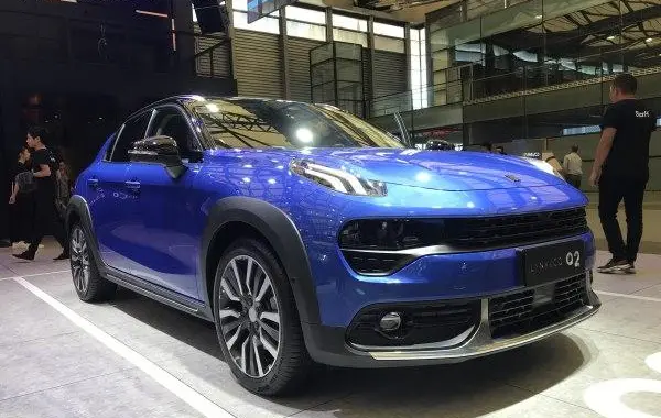 Lynk & Co 02 I
