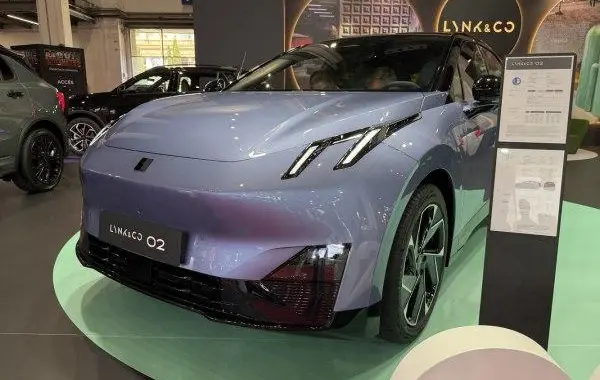 Lynk & Co 02 II