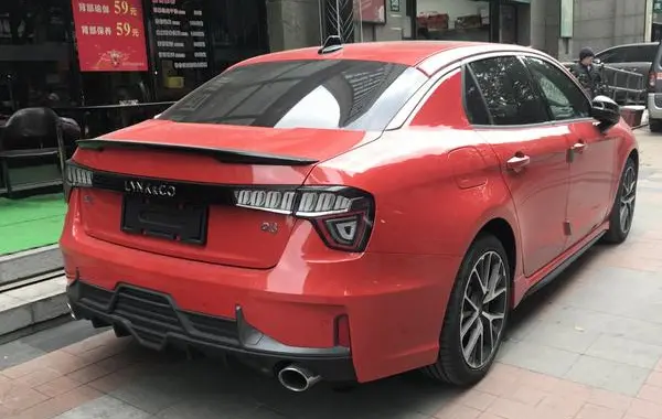 Lynk & Co 03-1