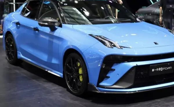 Lynk & Co 03 (facelift 2022)