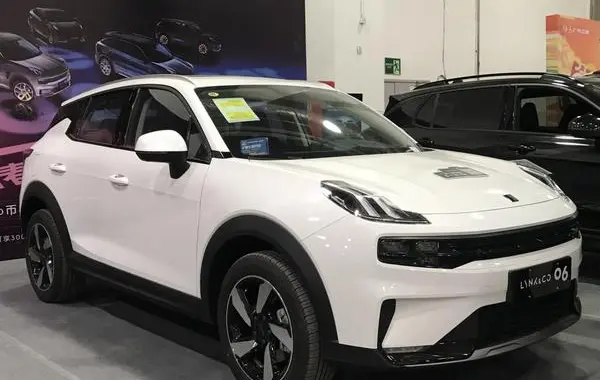 Lynk & Co 06-6