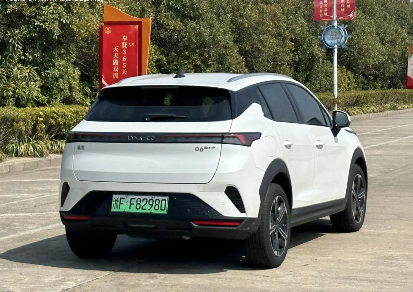 Lynk & Co 06 (facelift 2023)-5